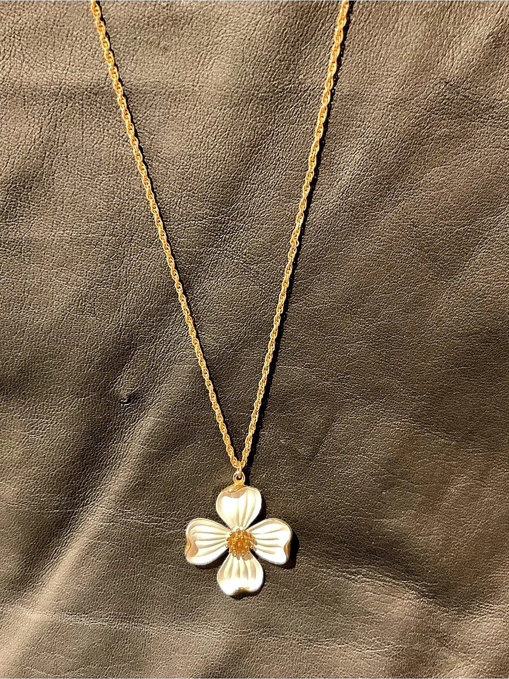 Floral Pendant Necklace in Gold & White Like New